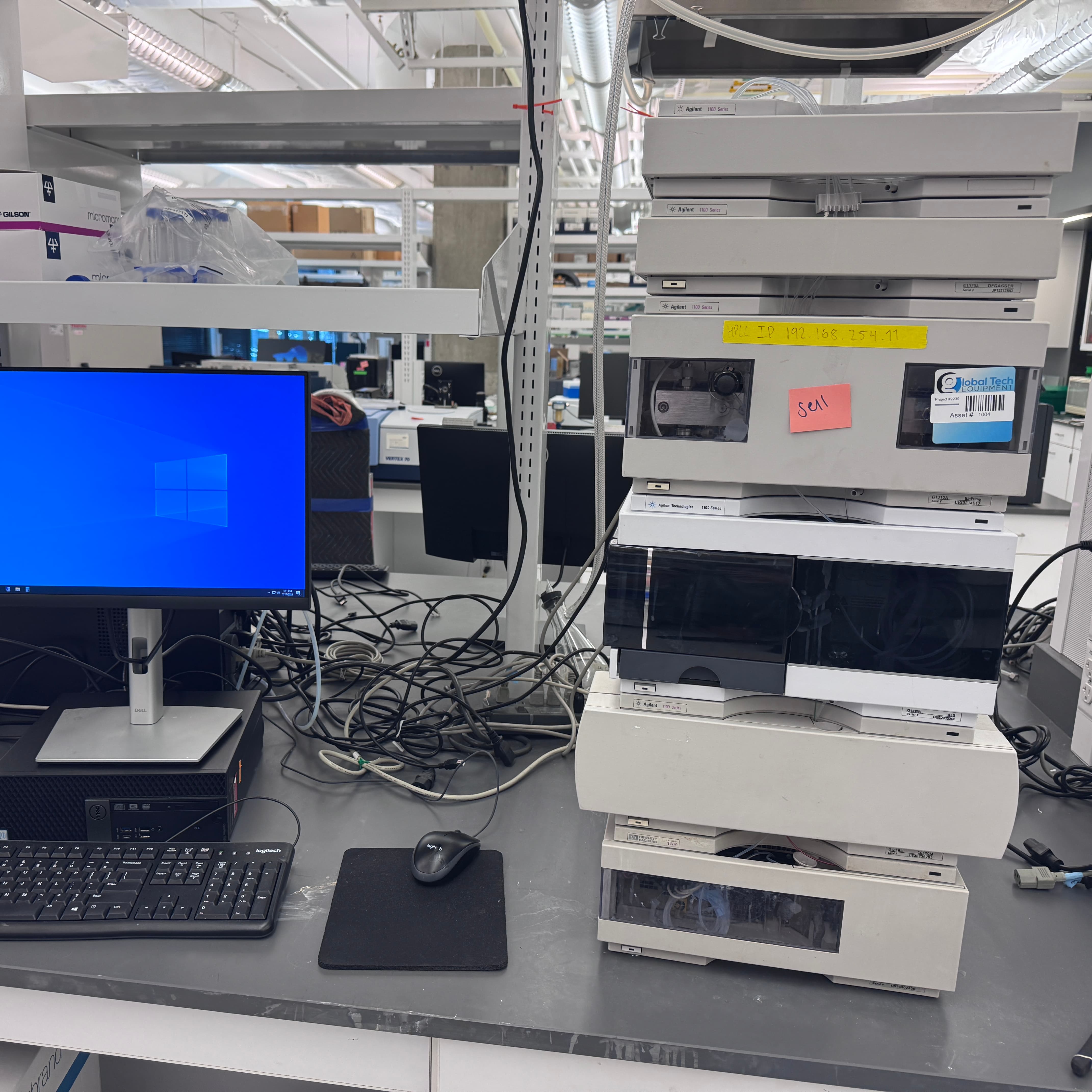 Agilent 1100 HPLC including DAD detector