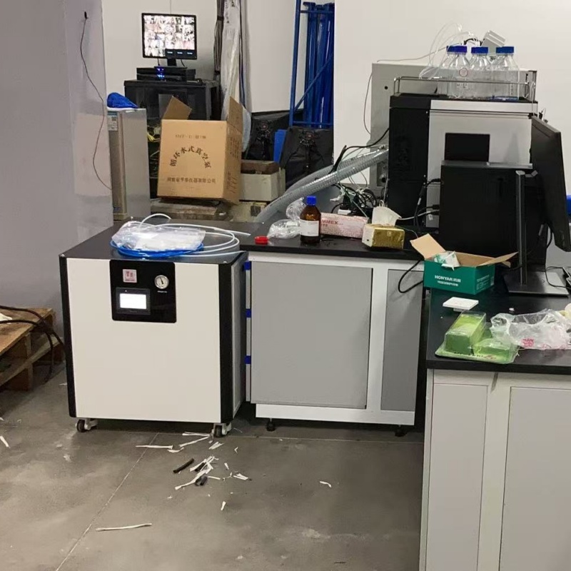 NiGen M140A High Purity Nitrogen Generator for LCMS Applications