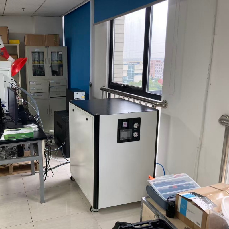 NiGen P240A High Purity Nitrogen Generator for Advanced Laboratory Purification Applications