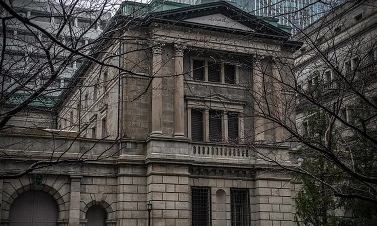The Yen Defense: The Three-Way Dilemma Behind the U.S.-Japan Currency Intervention